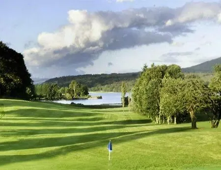 Гостевой дом Tom Crean Base Camp - Food Drink Bed