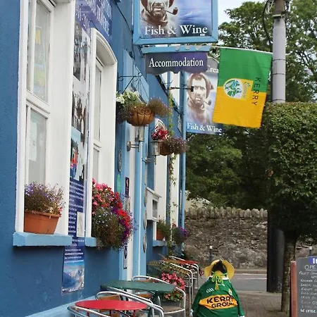Tom Crean Base Camp - Food Drink Bed Kenmare
