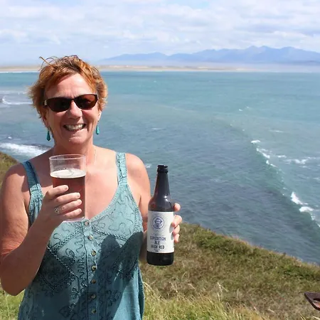 Tom Crean Base Camp - Food Drink Bed Gæstehus Kenmare