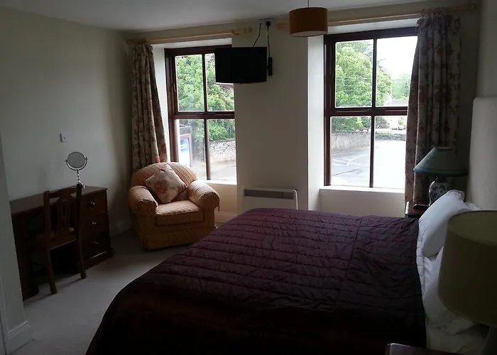 Tom Crean Base Camp - Food Drink Bed