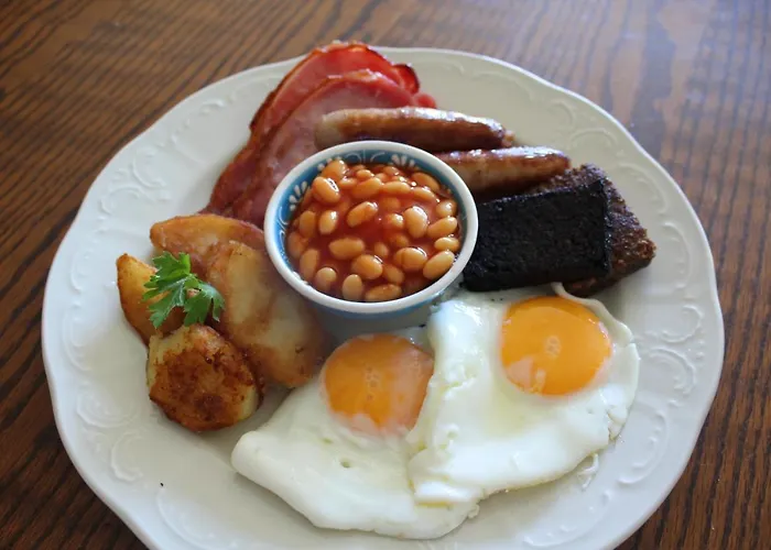 Tom Crean Base Camp - Food Drink Bed 게스트하우스