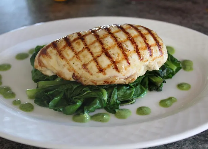 Tom Crean Base Camp - Food Drink Bed 3*