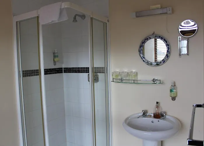 게스트하우스 Tom Crean Base Camp - Food Drink Bed