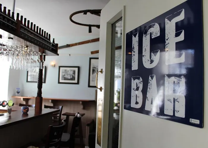 Tom Crean Base Camp - Food Drink Bed