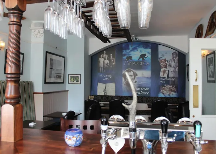 게스트하우스 Tom Crean Base Camp - Food Drink Bed